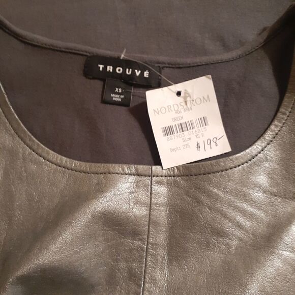 Trouve from Nordstroms Silver Real Leather Front Jersey Back Short Sleeve Top XS - Picture 8 of 8